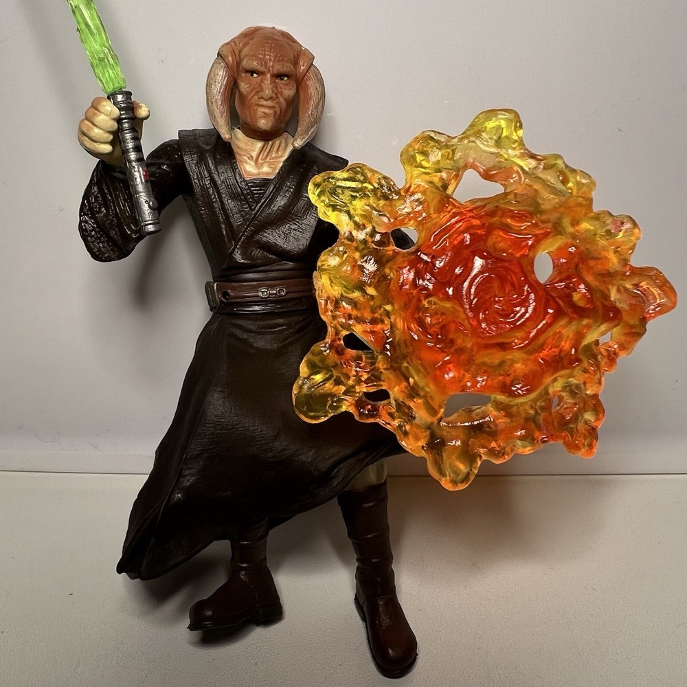 2002 Hasbro Star Wars Attack Of The Clones Saesee Tin Jedi Master Action Figure